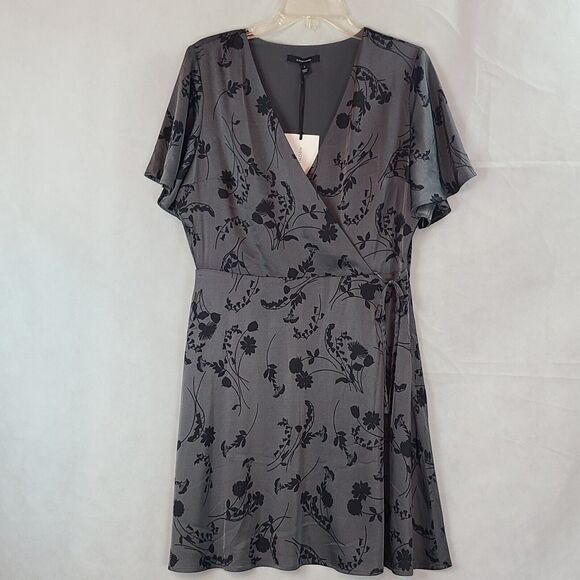 New 41 Hawthorn W's (L) Gray & Black Floral Satin Flutter Sleeve Faux Wrap Dress - Picture 6 of 14